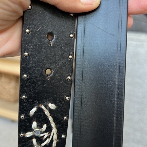 Western inspired leather belt - Picture 12 of 13